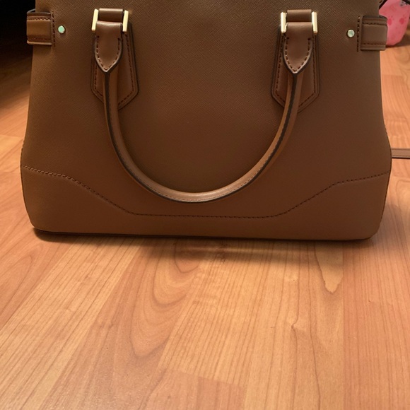 New Michael Kors Purse - Picture 5 of 8